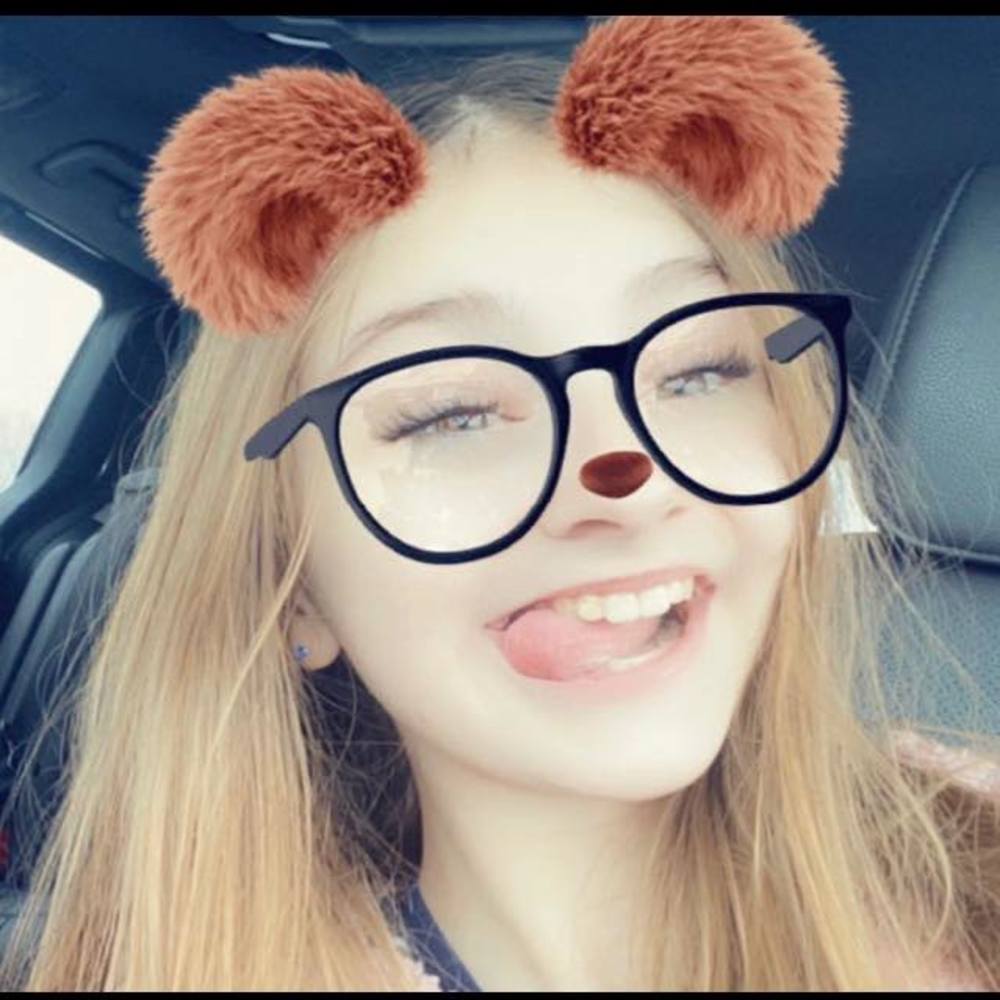 Meet your Posher, Alyssa